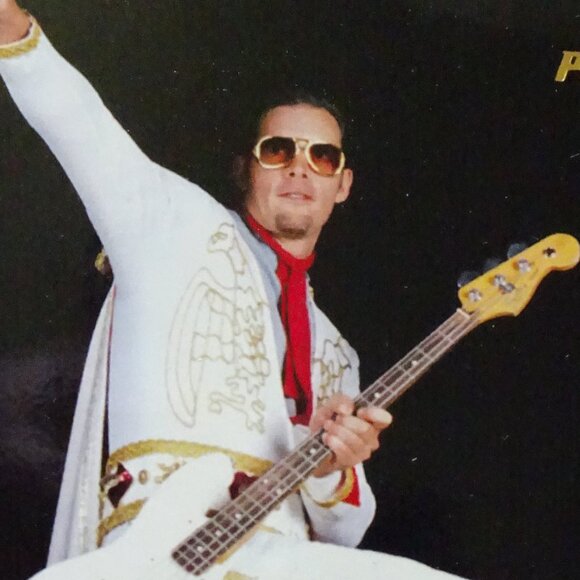 Kerry Collins 1997 Pinnacle Football Trading Card #11 with Collins as Elvis - Picture 5 of 9